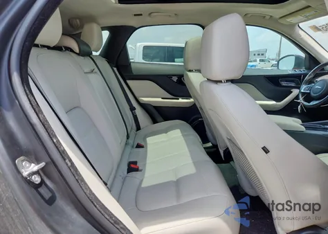 2018 Jaguar F-Pace Prestige z USA, uszkodzony, nr VIN SADCK2EV5JA252737